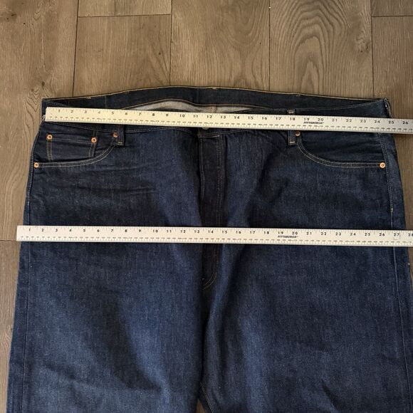 Levis 501 Original Fit Jeans Mens Size 52x32 Dark Wash Denim Blue Button Fly - Picture 3 of 16